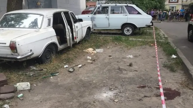 Як повідомляють у поліції, діти знайшли невідомий предмет у салоні аво (на фото)