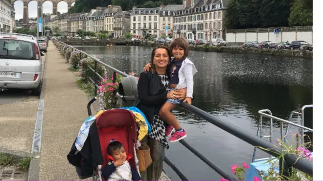 Dilek Dervişoğlu Champs ve çocukları Fransa Morlaix'te