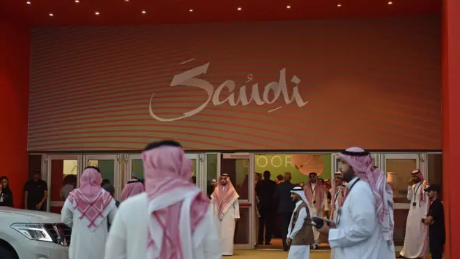 ซาอุดีอาระเบียพยายามผ่อนปรนกฎต่าง ๆ เพื่อกระตุ้นอุตสาหกรรมการท่องเที่ยว