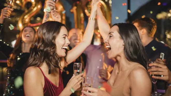 Las fiestas de fin de año son frecuentemente sinónimo de excesos: ¿cómo preparar tu hígado para la parranda?