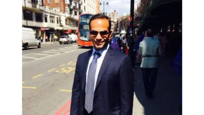 По словам Пападопулоса, ему сказали, что у россиян есть "грязь" на Хиллари Клинтон