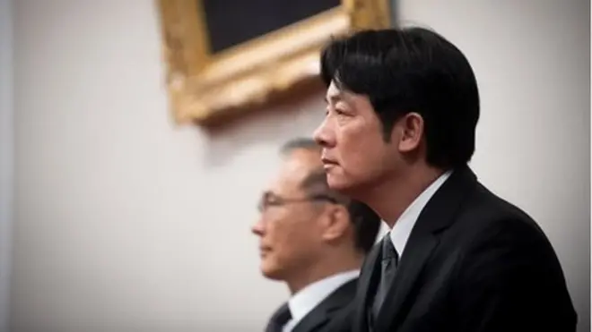 赖清德于5日接任台湾行政院长，神情相当凝重。