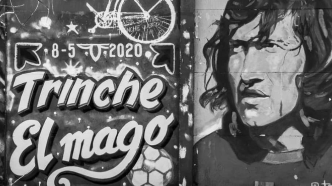 Mural con el rostrorenan bruschi pokerTomás "Trinche" Carlovich