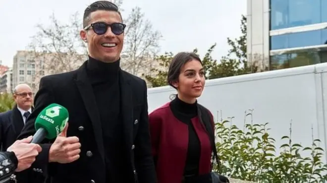 Bintang asal Portugal ini selalu membantah melakukan perkosaan terhadap seorang perempuan di kamar hotel di Las Vegas, sepuluh tahun lalu.