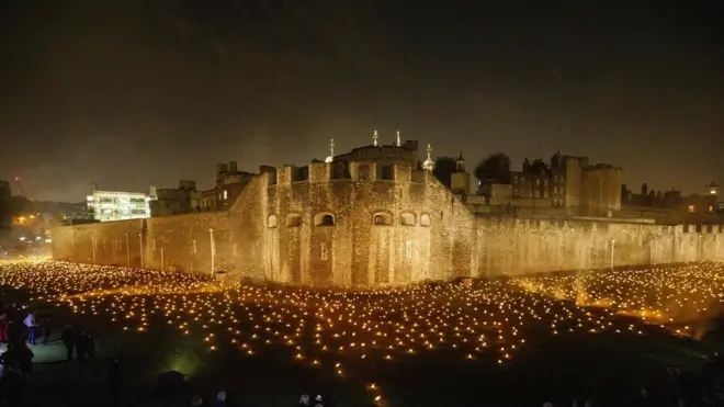 Tower of London WWI Armistice Centenary Tribute called Beyond The Deepening Shadow