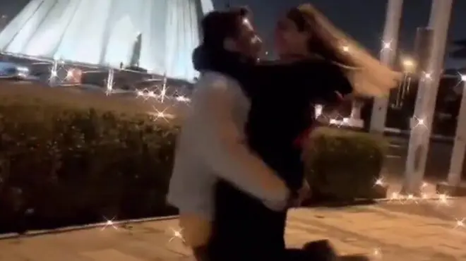 Amir Mohammad Ahmadi w’imyaka 22 na fiancé Astiazh Haqiqi, 21 barimo guceza i Tehran