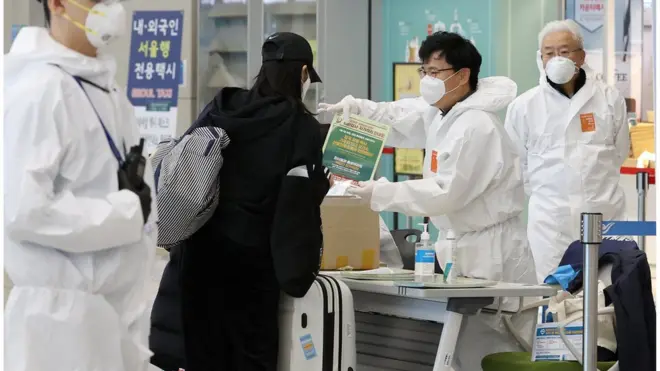 인천공항으로 입국하고 있는 해외 교민