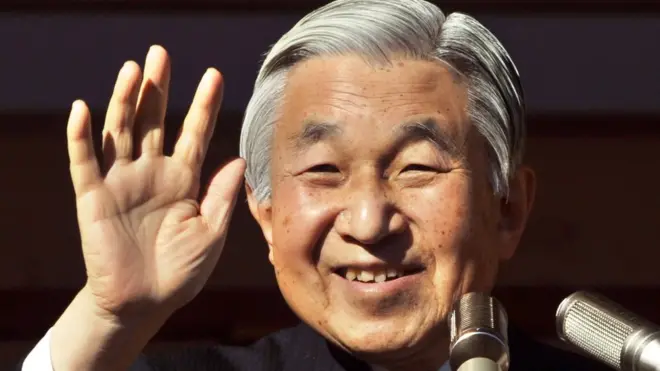 Как сообщают японские СМИ, император неоднократно говорил о возможном отречении своему окружению.