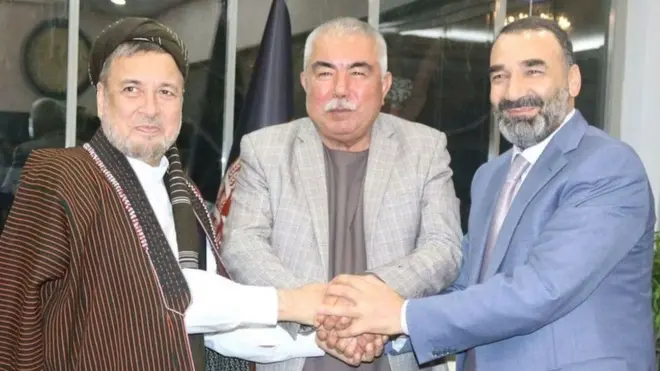 نوی جوړ شوی ايتلاف له افغان ولسمشر غني غوښتي چې د دوی په ټکو له خپلو "ناقانونه اقداماتو" دې لاس واخلي