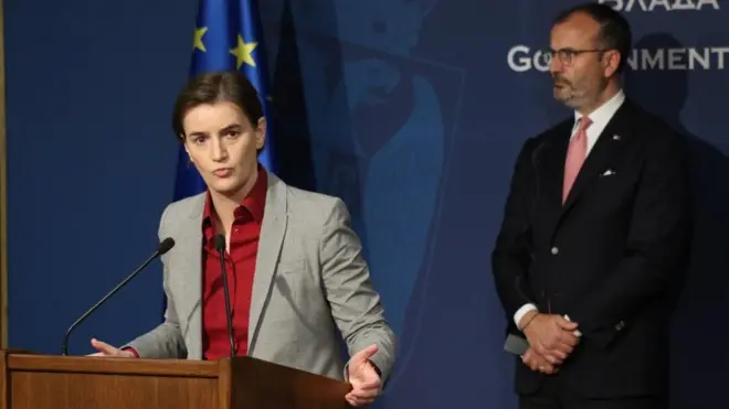 Premijerku očekuju dva ispunjena dana.