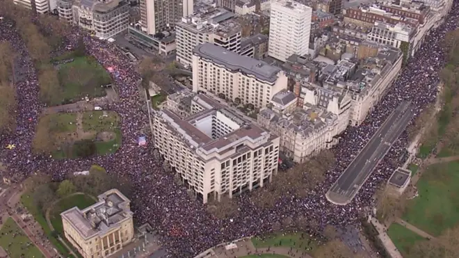 Марш против "брексита"