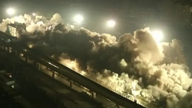 Взрыв 19 домов в Китае