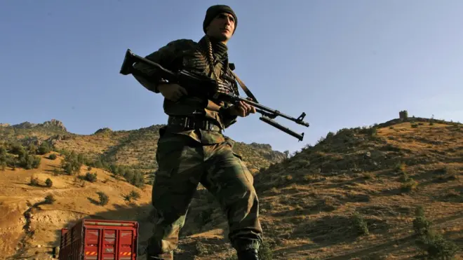 Şırnak'ta devriye gezen asker