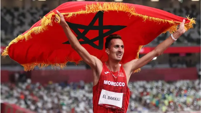 استطاع البقالي أن يتصدر الترتيب وينهي السباق بزمن 8:09.83 دقيقة