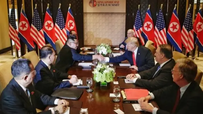 ABŞ prezidenti Donald Trump və Şimali Koreya lideri Kim Jong-un tarixi görüşü