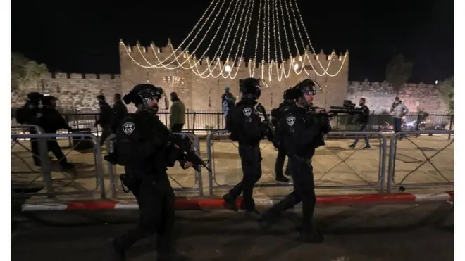 الشرطة الإسرائيلية قالت إنها ستتعامل بصرامة مع جميع أشكال العنف والشغب