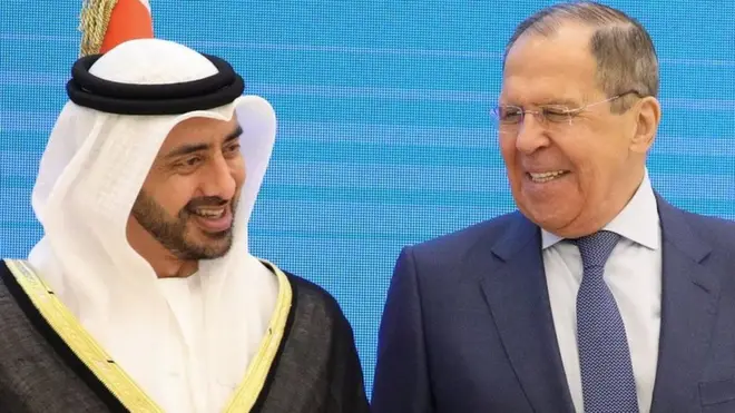 पांचवें गल्फ़ कोऑपरेशन काउंसिल की मीटिंग के दौरान रियाद में रूस के विदेश मंत्री सर्गेई लावरोव संयुक्त अरब अमीरात के विदेश मंत्री शेख़ अब्दुल्लाह बिन ज़ायेद अल नाहयान