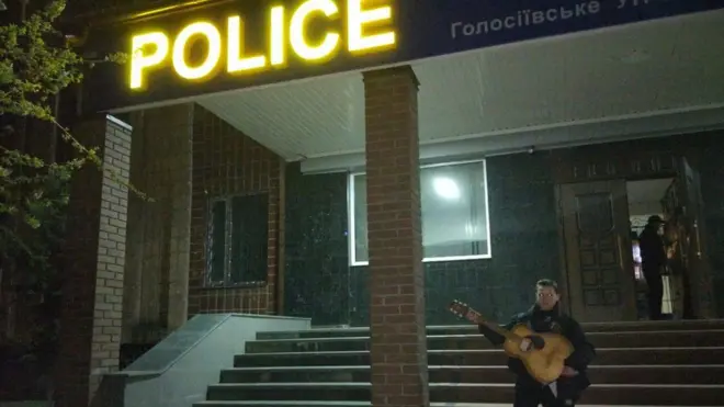 Те, що можна побачити у поліцейському відділку вночі, не побачиш ніде