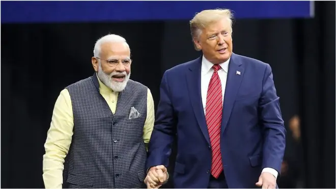 အမေရိကန်ရောက် ဝန်ကြီးချုပ်မိုဒီကို ထရမ့်ချီးကျူး