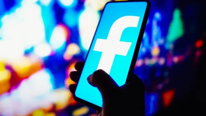 රාජ්‍ය සේවකයින්ට සමාජ මාධ්‍ය අකැපද?