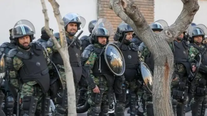 اعتراض‌های سه ماه اخیر همواره با برخورد پرخشونت ماموران مسلح روبه‌رو شده است