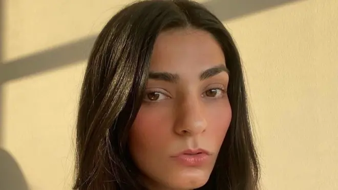 سجلت إحدى الناجيات من الاغتصاب سرًا اعتراف المعتدي عليها