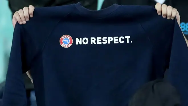 Bulgaria fan holds up jumper