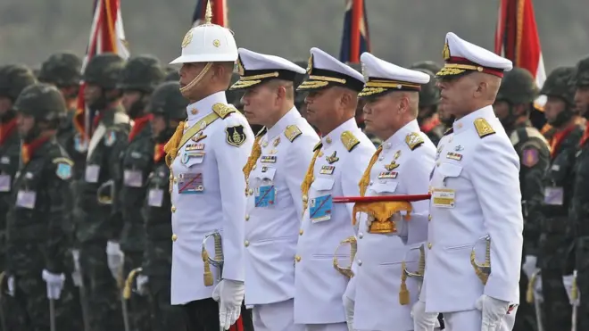 ผบ.เหล่าทัพ