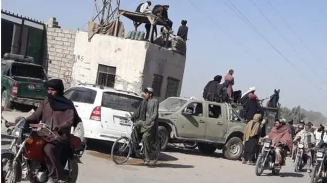 ကာဘူးလ်မြို့က ထွက်ခွာချင်တဲ့သူတွေကို အကြမ်းမဖက်ပဲ ငြိမ်းငြိမ်းချမ်းချမ်း ထွက်ခွာနိုင်တဲ့ လမ်းကြောင်းဖွင့်ပေးဖို့ တာလီဘန်တွေက သူတို့ရဲ့ တပ်သားတွေကို အမိန့်ထုတ်ထား