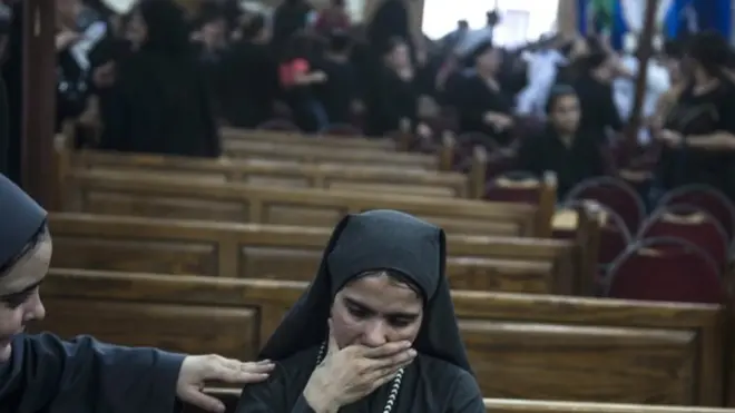 تشيع جثامين ضحايا اعتداء المنيا وسط أجواء من الحزن