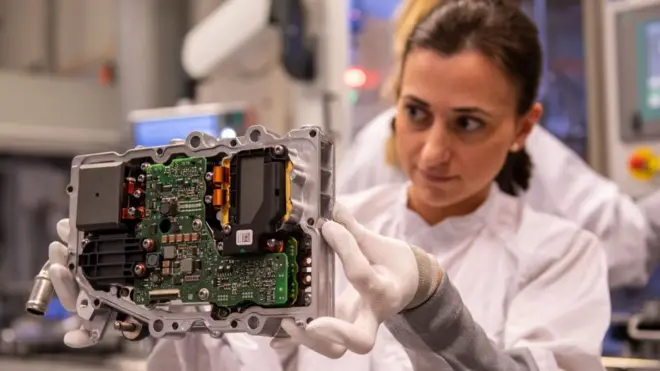 El desarrollo tecnológico es clave en la mejora de las condiciones de vida.