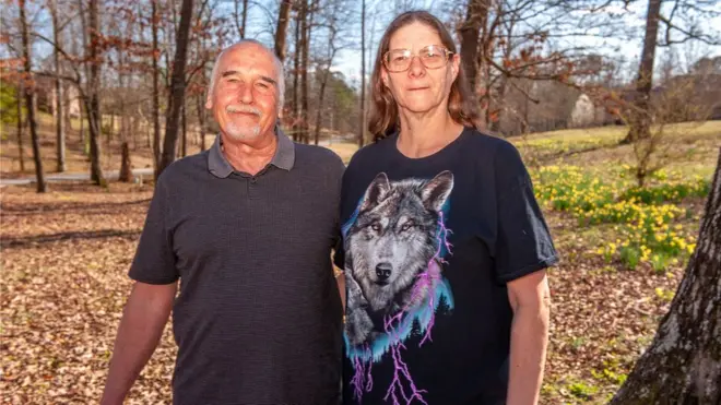 Larry y Darcy Fardette han donado dinero a muchos televangelistas durante años.