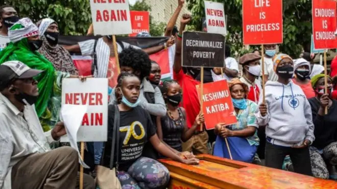 Namoota ajjeechaa poolisii mormuun hiriira bahan