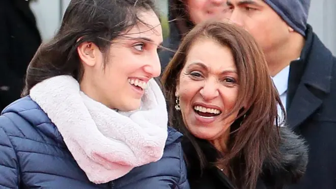 Наама Иссахар вместе со своей матерью Яффой