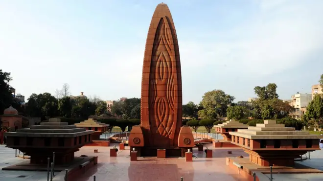 જલિયાંવાલા બાગનું સ્મારક