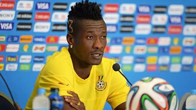 Asamoah Gyan est revenu sur sa décision de prendre sa retraite internationale, à la suite d'une médiation du président du Ghana.