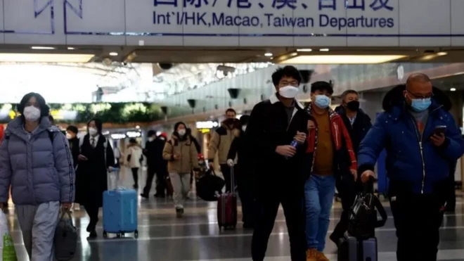 الصين تسمح لمواطنيها بالسفر بسهولة أكبر اعتبارا من 8 يناير/كانون الثاني