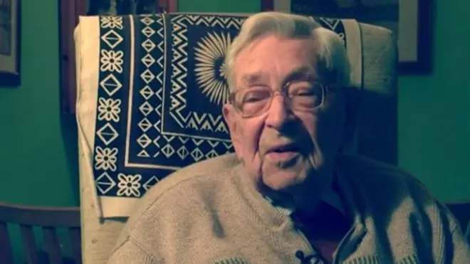 Bob Weighton dalam wawancara dengan BBC, Desember 2016 lalu, mengaku beruntung bisa berusia panjang.