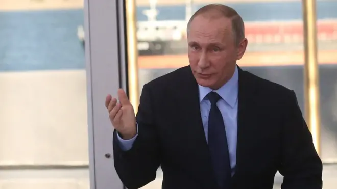 Путин полагает, что действия Украины в Крыму вредят соблюдению минских договоренностей