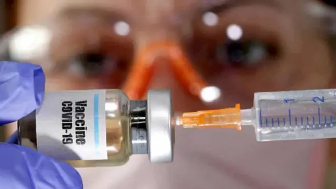 İlk aşamada hastalık karşısında daha korumasız olan 22 milyon kişinin aşılanması öngörülüyor