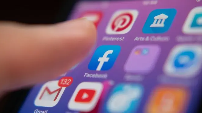 ሞባይል ስልክ ላይ የተለያዩ መተግበሪያዎች