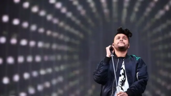 نگاهی به جدول پرفروش‌ترین تک‌آهنگ‌ها و آلبوم‌های موسیقی پاپ و راک و ایندی بریتانیا.