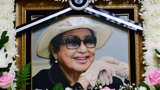 원로배우 최은희의 빈소가 16일 오후 서울 성모병원장례식장에 마련됐다