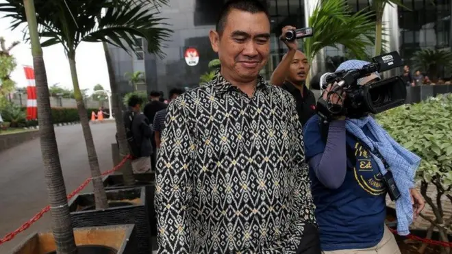 Mochammad Anton merupakan petahana wali kota Malang periode 2013-2018.