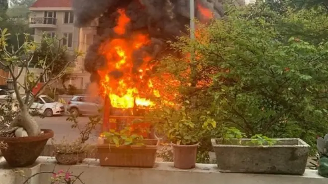 نیو فرینڈ کالونی کے ایک گھر سے لی گئی تصویر