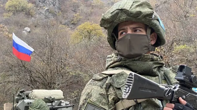 Foto. Arxiv. Rusiya sülhməramlısı