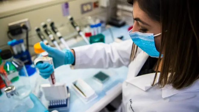 Ranьše ispыtaniя potencialьnыh preparatov ograničivalisь laboratornыmi issledovaniяmi i opыtami na životnыh