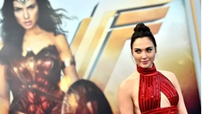 Başrol oyuncusu Gal Gadot, filmin Hollywood prömiyerinde