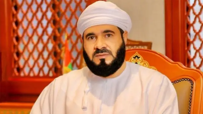 تولى محمد بن سعيد المعمري وزارة الاوقاف العمانية منذ 16 يونيو حزيران 2022