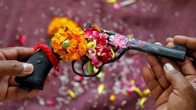 पुलिस रिवॉल्वर की फाइल फोटो